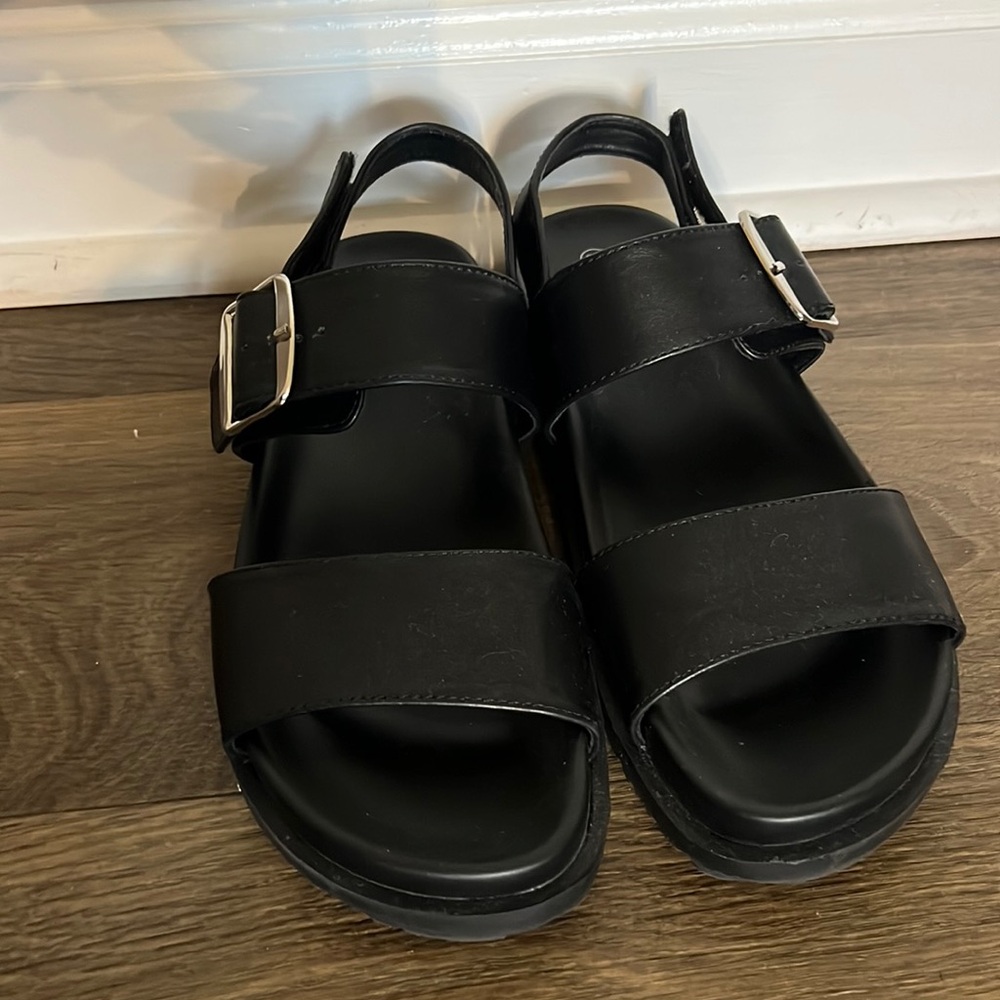 Xti Sandals